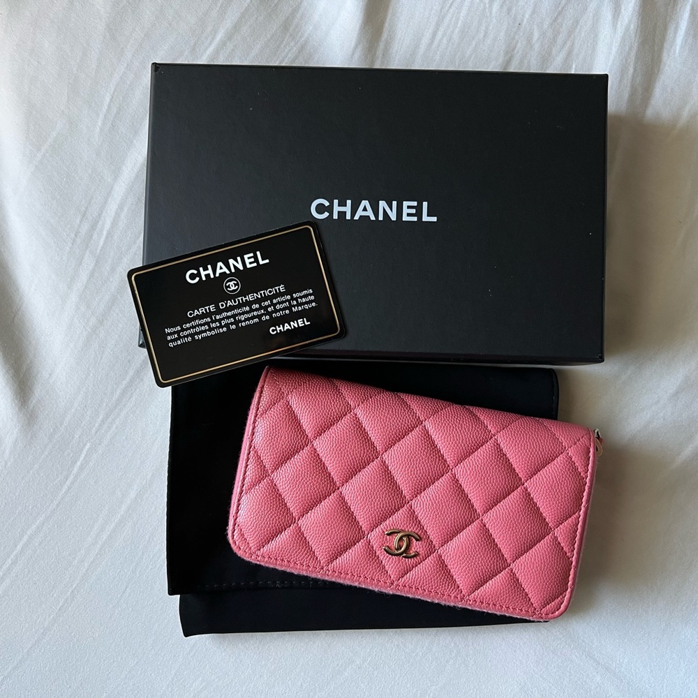 Authentic CHANEL Mini Wallet Matresse Rose - Picture 1 of 8